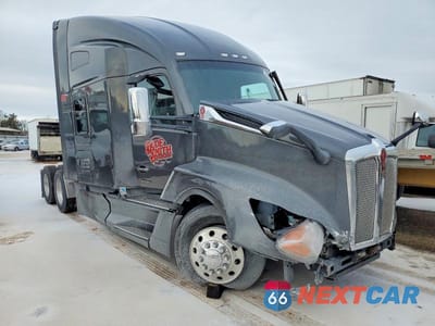 2024 KENWORTH T680 SEMI TRUCK 1XKYD49X1RJ319840 - główne zdjęcie licytacji z USA - miniatura