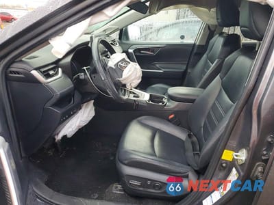 Zdjęcie 7 z 12 samochodu: 2019 TOYOTA RAV4 XLE PREMIUM VIN:2T3A1RFV1KW055399 - miniatura