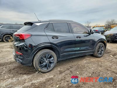 Trzecie zdjęcie samochodu z tyłu: 2024 BUICK ENCORE GX SPORT TOURING VIN:KL4AMDSL4RB038432 - miniatura