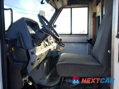 Zdjęcie 7 z 13 samochodu: 2012 ISUZU NPR-HD DELIVERY TRUCK VIN:JALB4T176C7W00476 - miniatura