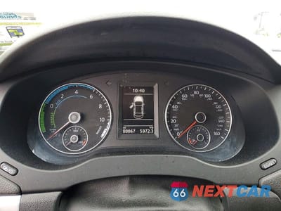 Zdjęcie 9 z 11 samochodu: 2013 VOLKSWAGEN JETTA HYBRID VIN:3VW637AJ5DM239416 - miniatura