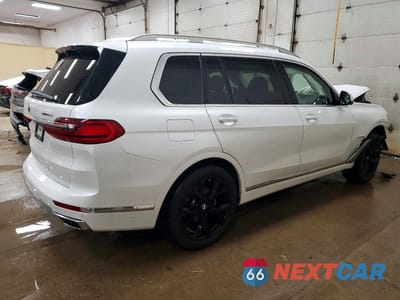 Trzecie zdjęcie samochodu z tyłu: 2022 BMW X7 XDRIVE40I VIN:5UXCW2C08N9K75457 - miniatura