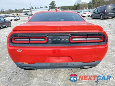 Zdjęcie 6 z 11 samochodu: 2017 DODGE CHALLENGER SXT VIN:2C3CDZAG2HH594622 - miniatura