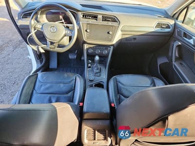 Zdjęcie 8 z 13 samochodu: 2019 VOLKSWAGEN TIGUAN SEL PREMIUM VIN:3VV4B7AX3KM045497 - miniatura