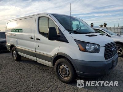 Czwarte zdjęcie samochodu z boku: 2018 FORD TRANSIT 150 DELIVERY VAN VIN:1FTYE1YM7JKA79271 - miniatura