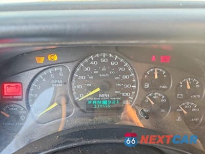 Zdjęcie 9 z 12 samochodu: 2001 CHEVROLET SILVERADO K2500 HEAVY DUTY VIN:1GCHK29U81E240593 - miniatura