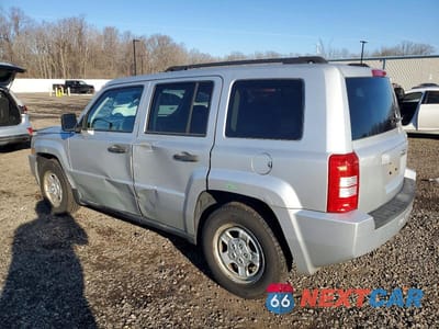 Drugie zdjęcie samochodu z przodu: 2008 JEEP PATRIOT SPORT VIN:1J8FT28W48D729783 - miniatura