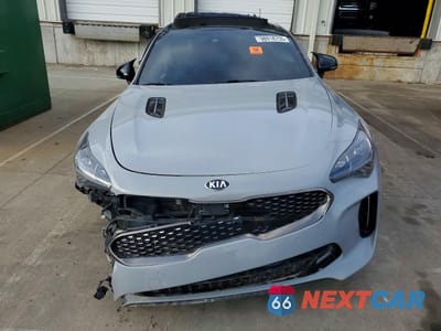 Piąte zdjęcie samochodu w środku: 2021 KIA STINGER GT2 VIN:KNAE55LC4M6089646 - miniatura