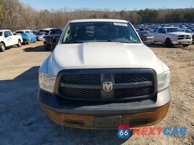 Piąte zdjęcie samochodu w środku: 2019 RAM 1500 CLASSIC TRADESMAN VIN:1C6RR6FG9KS710503 - miniatura