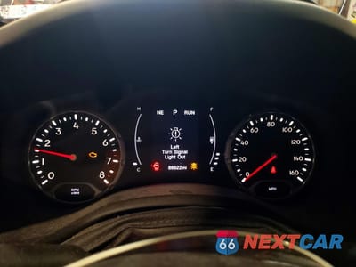 Zdjęcie 9 z 13 samochodu: 2020 JEEP RENEGADE LATITUDE VIN:ZACNJBBB8LPL33295 - miniatura