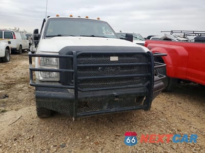 Piąte zdjęcie samochodu w środku: 2015 FORD F350 SUPER DUTY UTILITY / SERVICE TRUCK VIN:1FD8W3HT8FEA98221 - miniatura