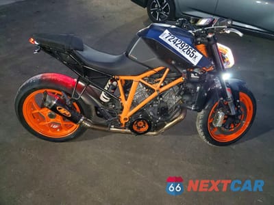 2017 KTM 1290 SUPER DUKE R VBKV39406HM960924 - główne zdjęcie licytacji z USA - miniatura