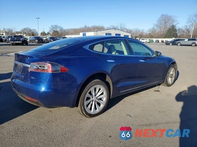 Trzecie zdjęcie samochodu z tyłu: 2017 TESLA MODEL S VIN:5YJSA1E2XHF184401 - miniatura
