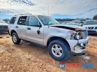 Czwarte zdjęcie samochodu z boku: 2004 FORD EXPLORER XLT VIN:1FMZU63K44UC18061 - miniatura