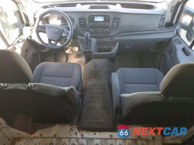 Zdjęcie 8 z 14 samochodu: 2023 FORD TRANSIT T-250 VIN:1FTBR1C84PKA58813 - miniatura