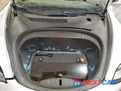 Zdjęcie 11 z 12 samochodu: 2018 TESLA MODEL 3 AWD 4D SEDAN LONG RANGE BATTERY VIN:5YJ3E1EB0JF085388 - miniatura