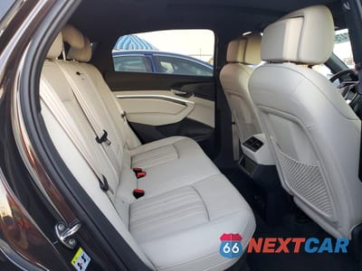 Zdjęcie 10 z 13 samochodu: 2024 AUDI Q8 E-TRON SPORTBACK PREMIUM PLUS VIN:WA1CAAGE7RB063478 - miniatura