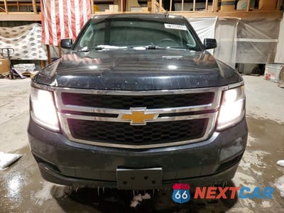 Piąte zdjęcie samochodu w środku: 2019 CHEVROLET TAHOE K1500 LT VIN:1GNSKBKC9KR350402 - miniatura