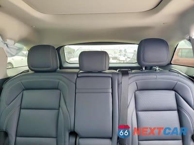 Zdjęcie 10 z 12 samochodu: 2025 LINCOLN NAUTILUS PREMIERE VIN:5LMPJ8J49SJ921795 - miniatura