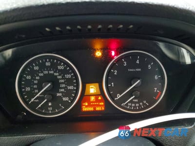 Zdjęcie 9 z 13 samochodu: 2013 BMW X5 XDRIVE50I VIN:5UXZV8C51D0C15957 - miniatura