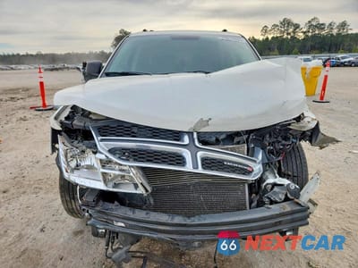Piąte zdjęcie samochodu w środku: 2016 DODGE JOURNEY SE VIN:3C4PDCAB1GT120360 - miniatura