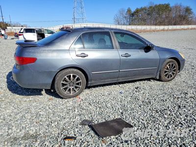 Trzecie zdjęcie samochodu z tyłu: 2005 HONDA ACCORD EX VIN:1HGCM66575A000135 - miniatura