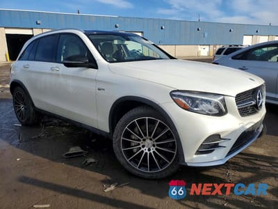 Czwarte zdjęcie samochodu z boku: 2018 MERCEDES-BENZ GLC 43 4MATIC AMG VIN:WDC0G6EB4JF383040 - miniatura