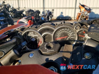 Zdjęcie 7 z 10 samochodu: 2009 SUZUKI GSX1300 R VIN:JS1GX72A092103956 - miniatura
