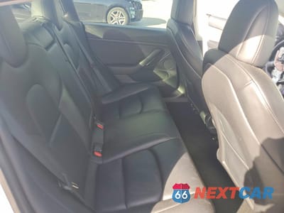 Zdjęcie 10 z 13 samochodu: 2022 TESLA MODEL 3 VIN:5YJ3E1EB7NF172839 - miniatura