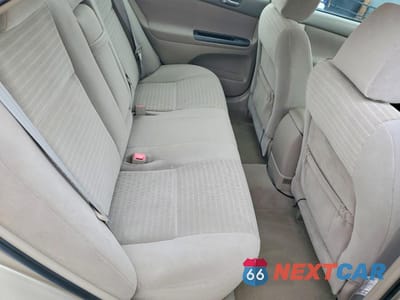 Zdjęcie 10 z 13 samochodu: 2005 TOYOTA CAMRY LE VIN:4T1BE30K95U515300 - miniatura