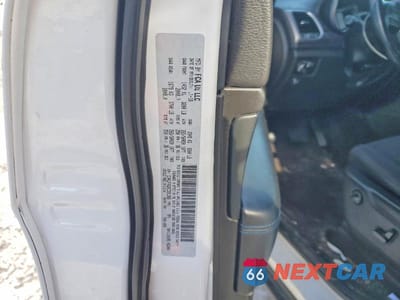 Zdjęcie 13 z 13 samochodu: 2019 JEEP GRAND CHEROKEE LAREDO VIN:1C4RJFAG2KC591386 - miniatura