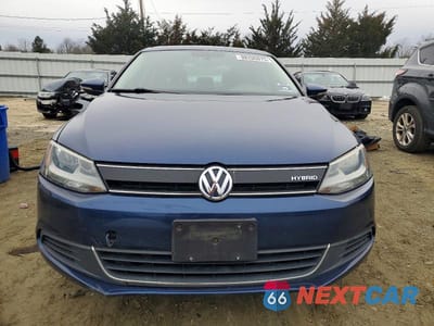 Piąte zdjęcie samochodu w środku: 2013 VOLKSWAGEN JETTA HYBRID VIN:3VW637AJ5DM239416 - miniatura
