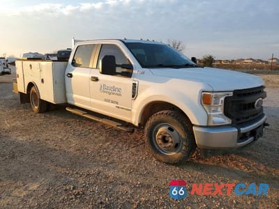 Czwarte zdjęcie samochodu z boku: 2021 FORD F350 SD 6.7L V8 TURBO DIESEL VIN:1FD8W3GT5MED98832 - miniatura