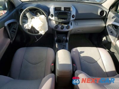 Zdjęcie 8 z 13 samochodu: 2008 TOYOTA RAV4 VIN:JTMBK33V085040797 - miniatura