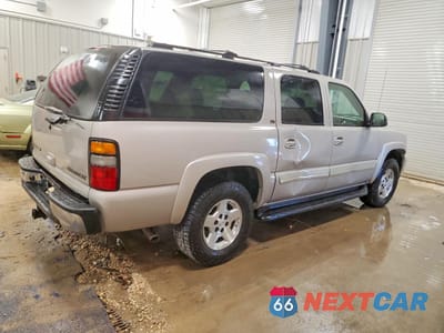 Trzecie zdjęcie samochodu z tyłu: 2005 CHEVROLET SUBURBAN K1500 VIN:1GNFK16ZX5J121045 - miniatura