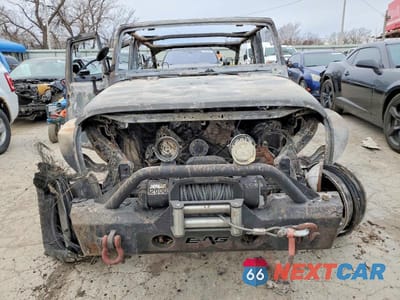 Piąte zdjęcie samochodu w środku: 2011 JEEP WRANGLER UNLIMITED SPORT VIN:1J4BA3H18BL507728 - miniatura