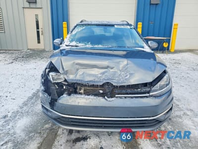 Piąte zdjęcie samochodu w środku: 2019 VOLKSWAGEN GOLF SPORTWAGEN S VIN:3VW117AU0KM503987 - miniatura