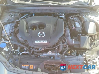Zdjęcie 12 z 14 samochodu: 2025 MAZDA CX-30 CARBON TURBO VIN:3MVDMBXY0SM840033 - miniatura