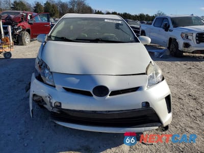 Piąte zdjęcie samochodu w środku: 2015 TOYOTA PRIUS VIN:JTDKN3DU9F1904487 - miniatura