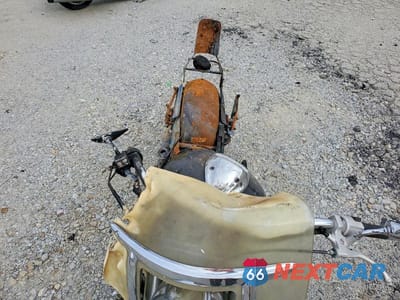 Piąte zdjęcie samochodu w środku: 2006 HONDA VTX1300 R VIN:1HFSC52636A302521 - miniatura