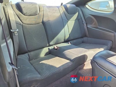 Zdjęcie 10 z 11 samochodu: 2010 HYUNDAI GENESIS COUPE 2.0T VIN:KMHHT6KD5AU009988 - miniatura