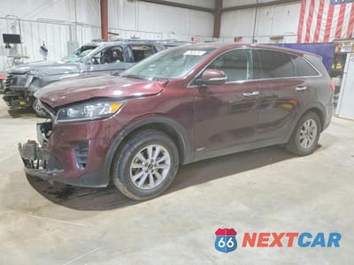 2019 KIA SORENTO LX 5XYPGDA30KG564383 - główne zdjęcie licytacji z USA - miniatura