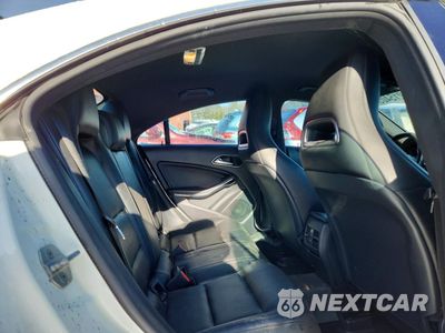 Zdjęcie 10 z 12 samochodu: 2014 MERCEDES-BENZ CLA 250 VIN:WDDSJ4EB3EN062144 - miniatura