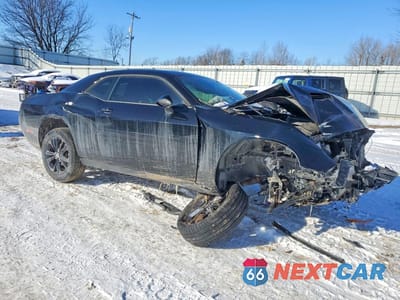 Czwarte zdjęcie samochodu z boku: 2023 DODGE CHALLENGER SXT VIN:2C3CDZGG8PH678269 - miniatura