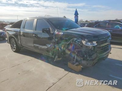 Czwarte zdjęcie samochodu z boku: 2022 CHEVROLET SILVERADO K1500 RST VIN:3GCUDEEL6NG634311 - miniatura