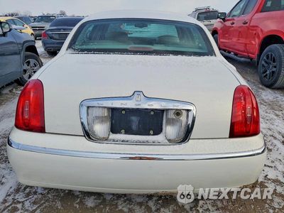Zdjęcie 6 z 12 samochodu: 1998 LINCOLN TOWN CAR SIGNATURE VIN:1LNFM82W3WY665592 - miniatura