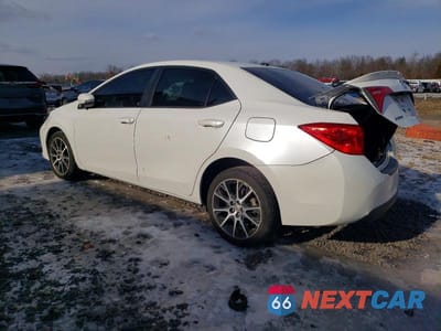 Drugie zdjęcie samochodu z przodu: 2017 TOYOTA COROLLA 50TH ANNIVERSARY SPECIAL EDITI VIN:5YFBURHE4HP616223 - miniatura