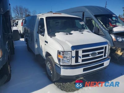 Czwarte zdjęcie samochodu z boku: 2015 FORD E-350 SD UTILITY * R & D * PRI FLEET * VIN:1FDWE3FL0FDA12581 - miniatura