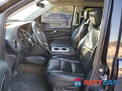 Zdjęcie 7 z 14 samochodu: 2016 MERCEDES-BENZ METRIS VIN:WD4PG2EE9G3161729 - miniatura