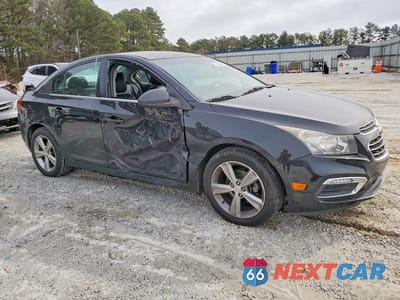 Czwarte zdjęcie samochodu z boku: 2015 CHEVROLET CRUZE LT VIN:1G1PE5SB7F7161689 - miniatura